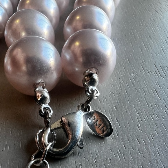 RMN pale pink faux pearl collar necklace and stretch bracelet in good condition - Picture 7 of 8